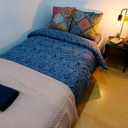 Hostel Next To Gracia Bedrooms *