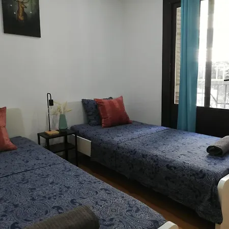 Hostel Next To Gracia Bedrooms Barselona
